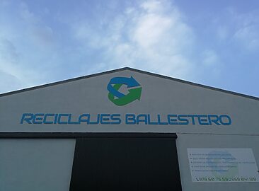 AF1QipObER6zPjdjZUn4oDQXQWiwWOeG2wM-R3jGPqB3=w1500-h1500-k-no